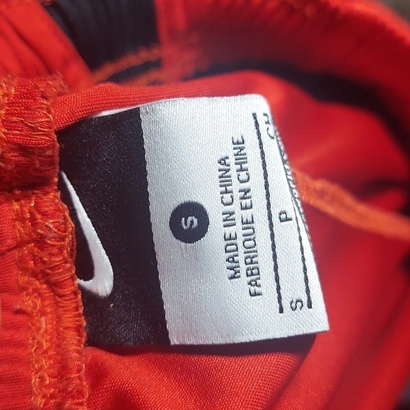 Nike athletes shorts Size S - Picture 6 of 9